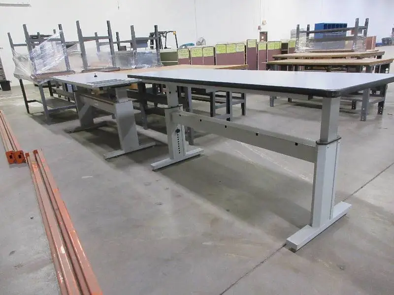 BOSTON HEIGHT ADJUSTABLE TABLES