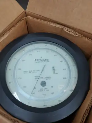 Pennwalt/Wallace & Tiernan 62B-4C-0280 Pressure Gauge, 35 PSIG MAX. 6E