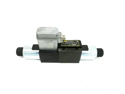 USED PARKER D3FXE01SCNBJ0030X6262 SOLENOID VALVE