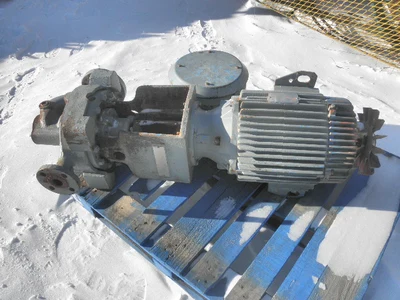 USED GOULDS 3900