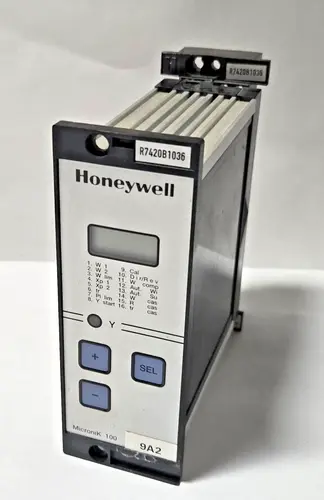 HONEYWELL MICRONIK 100 TEMPERATURE CONTROLLER