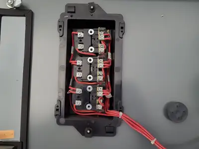 NEW ALLEN-BRADLEY YUTKNPN90/2BB