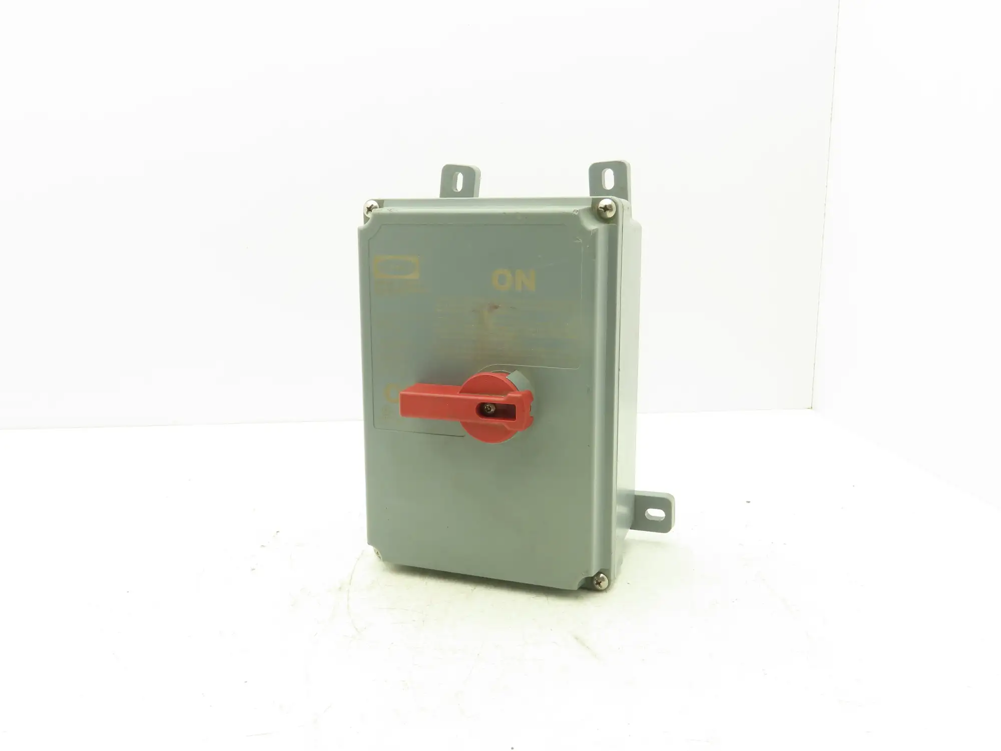 Hubbell IP69k Rotary Disconnect 600V 50Hp 100A Enclosed