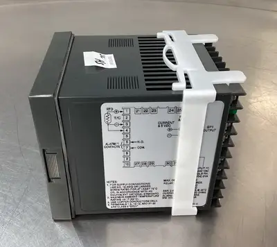 Used Dwyer 2E-09 Temperature Controls South Carolina US | Palmetto Automation #1319823