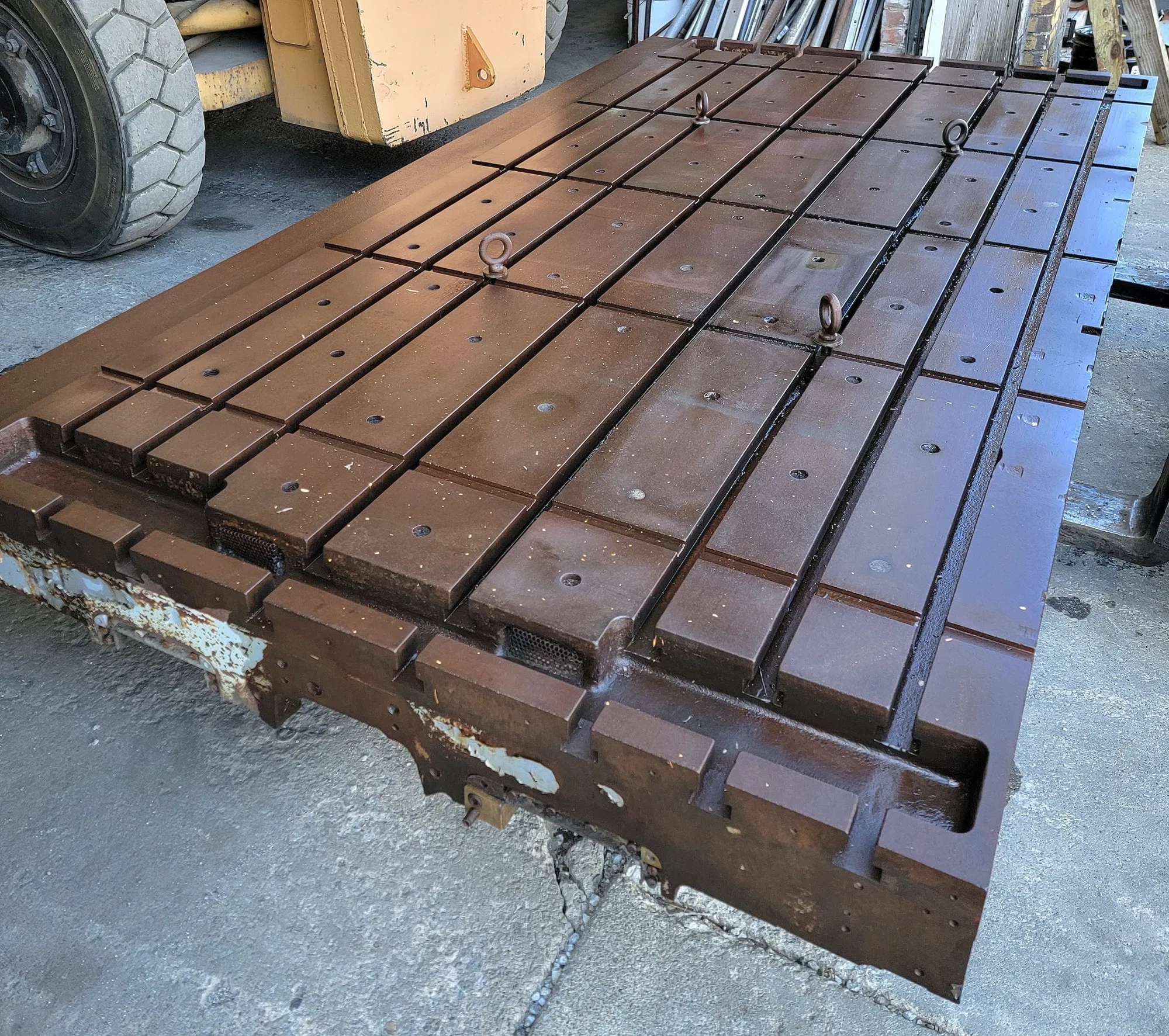 Used FLOOR PLATES USED T-SLOTTED LAYOUT TABLE  66"W X 122"L X 7"H Tooling & Accessories (Other) Ohio US | Cleveland Machinery Sales, Inc. #60205
