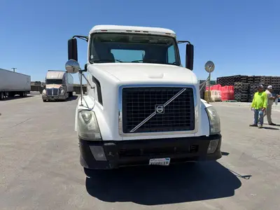 Used 2011 VOLVO VNL64T300 Conventional trucks California US | Ben Kaplan Equipment #1250886