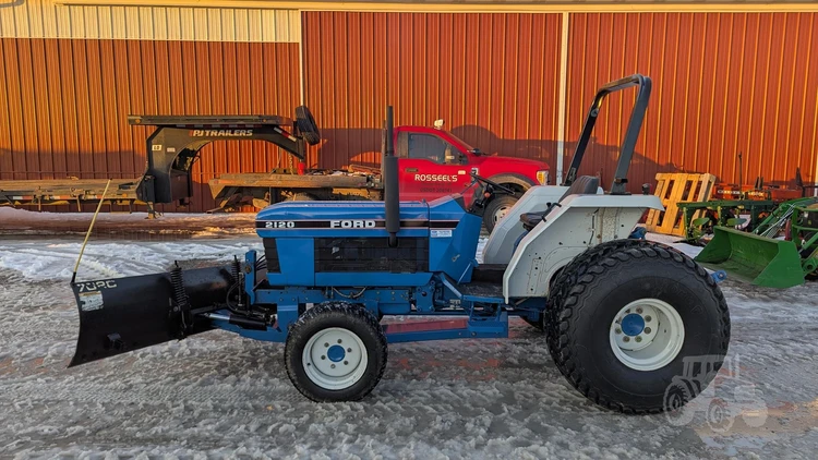 Used 1990 FORD 2120 Agricultural Tractors | Rosseel's Equipment Inc #720534