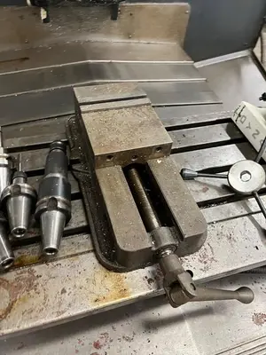 1999 HURCO DYNAPATH 750 Knee Mills | Rock Solid Tools (14)