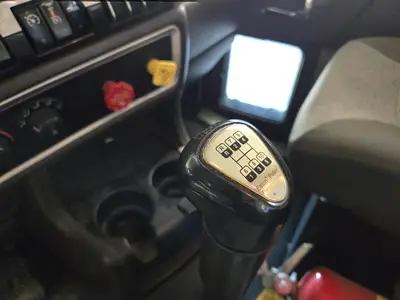USED 2014 KENWORTH T800