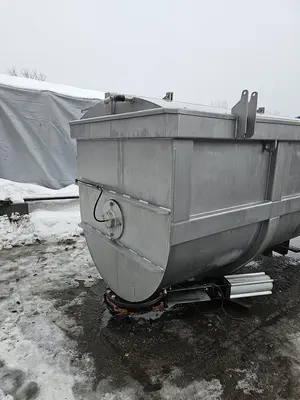 USED TITAN / OY PETSMO PRODUCTS P1080
