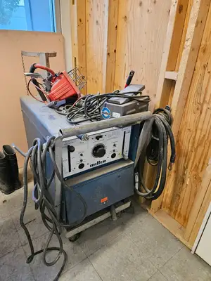 USED MILLER HF