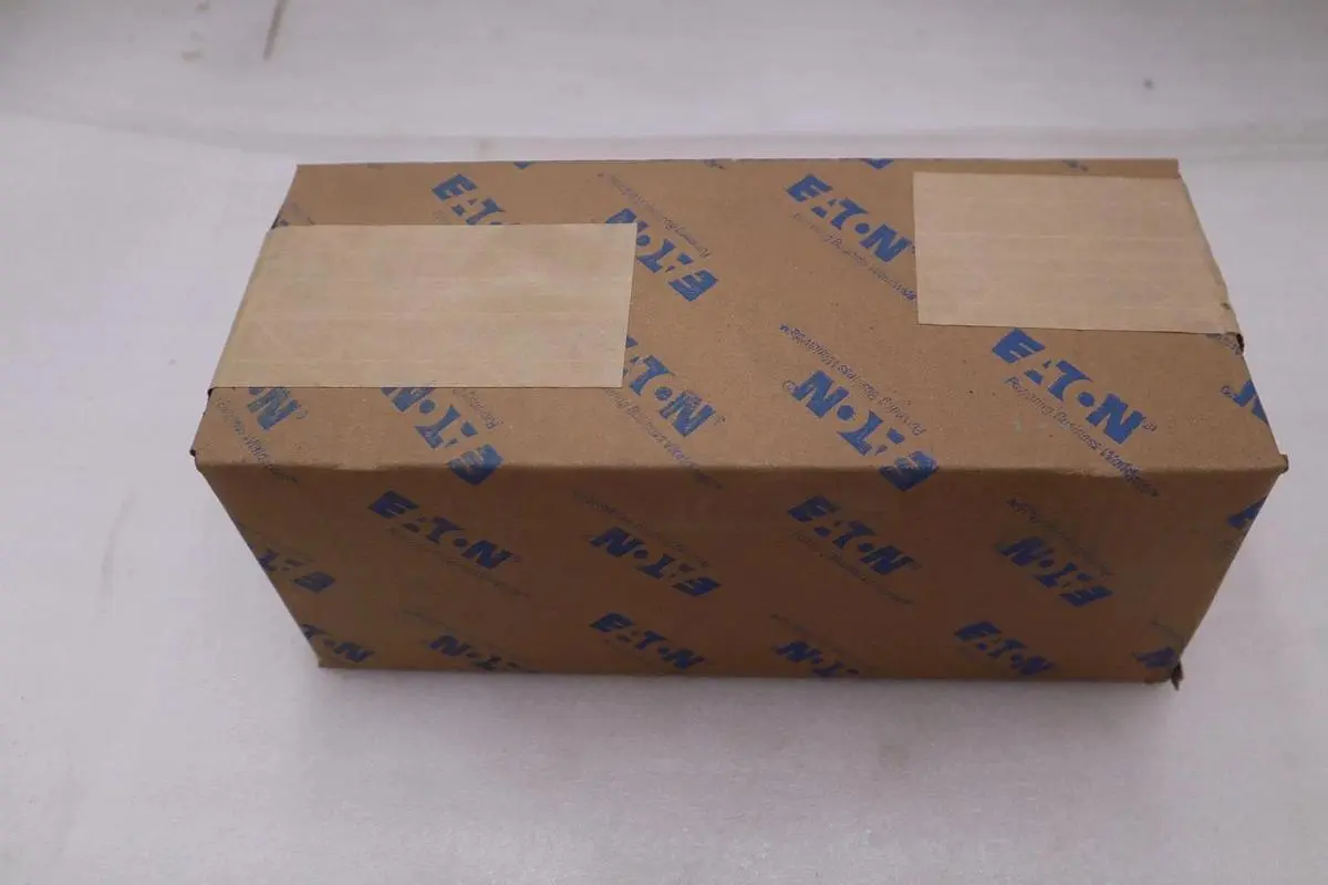 NEW EATON Crouse-Hinds Electrical Connector APR6465 STOCK GF1027