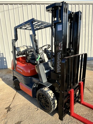 USED 1999 TOYOTA 42-6FGCU25