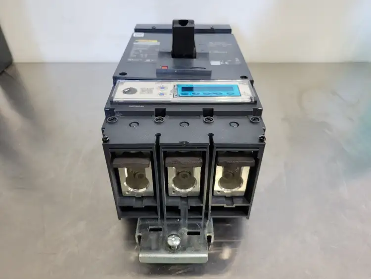 Used SQUARE D LJA36600U53XEL Switchgears British Columbia CA | Lenmark #239624