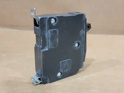 USED SQUARE D QOB115
