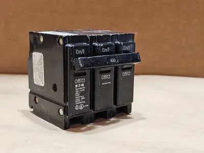 Used EATON BR3100 Switchgears British Columbia CA | Lenmark #1438400
