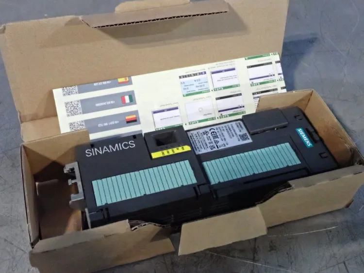 New | in-Stock SIEMENS 6SL32440BB121FA0 AC Drive Control Module Ohio US | HGR 24 #1069644