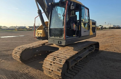 USED 2023 Volvo EC220E