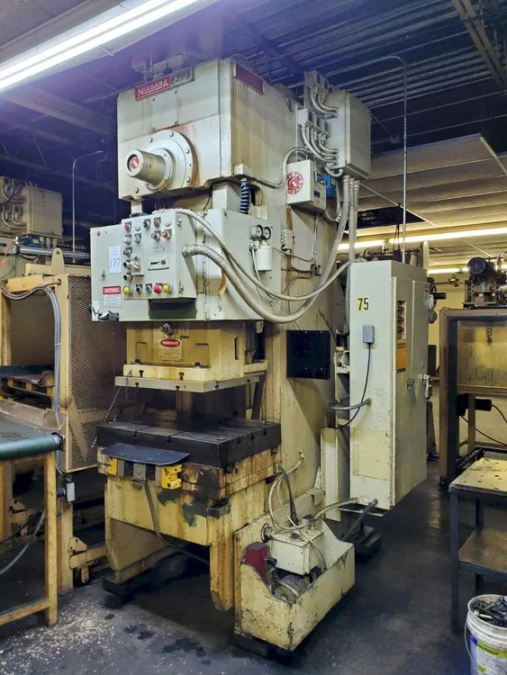 Used 1974 CLEARING NIAGARA E-75 O.B.I. Presses | D & D Industries #438505