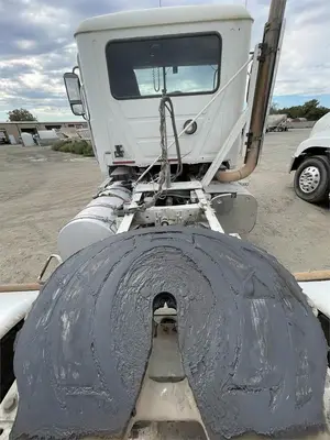 USED 2011 MACK PINNACLE CXU612