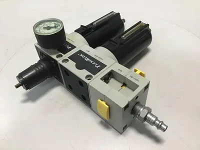 USED FLEXIBOX INTERNATIONAL F22B-03M