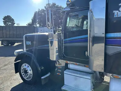 USED 2009 PETERBILT 389