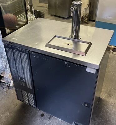 174-0119 Perlick DDS36 36” Direct Draw Self Contained Beer Tap Dispenser