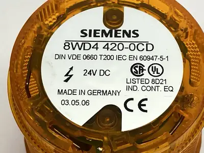 Used Siemens SIRIUS Single-Flash Light Element, Yellow/Amber 24VDC Light Source Equipment Michigan US | Maverick Industrial Sales #1402037