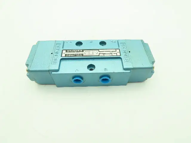 Skinner S4AAGBX3 Pneumatic Directional Control Valve 5-Way 2 Pos 150PSI 1/2" NPT