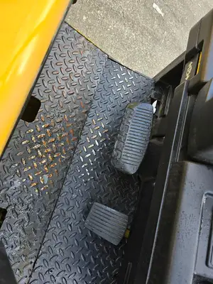 USED 1998 HYSTER E50XM-33