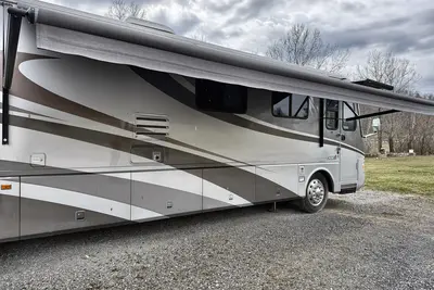 Used 2002 AIRSTREAM LAND YACHT XL396 Campers, Caravans, Motorhomes Kentucky US | Proxy Equipment #1385122