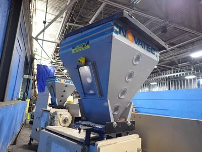 Novatec 18" X 18" X 21" Extruder