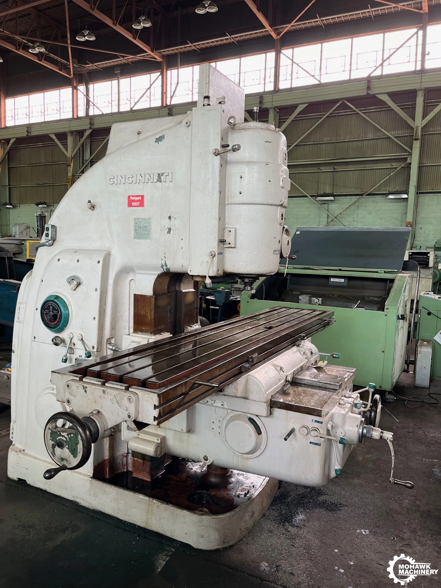 625-20 CINCINNATI-MILACRON "LA” HIGH-POWER DIAL-TYPE VERTICAL MILL w/20” x 105” TABLE - 25 HP SPINDLE MOTOR - WIDE KNEE & SADDLE