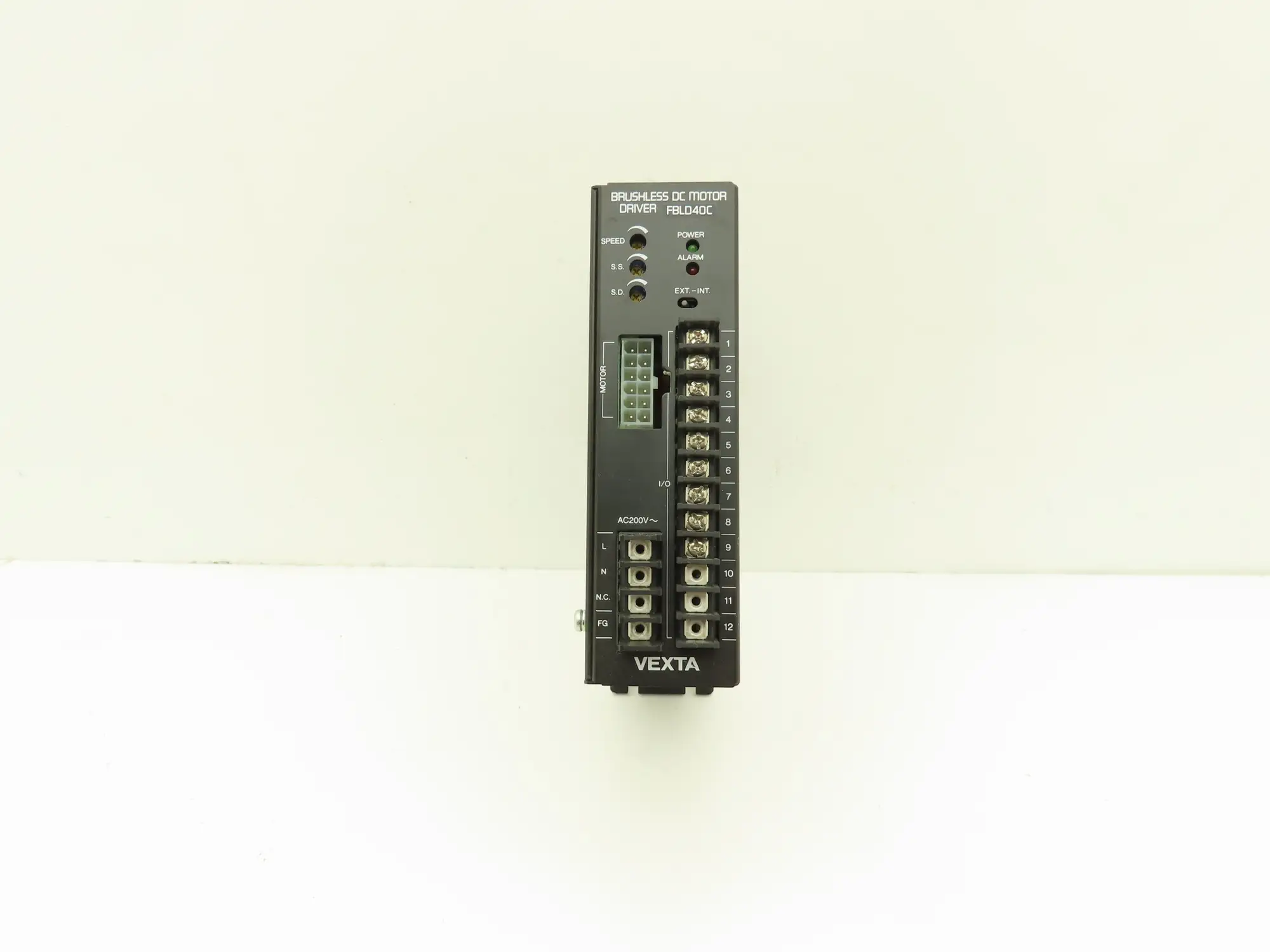 Oriental Motor Co. FBLD40C Vexta Brushless DC Motor Driver 230V 1Ph Read Desc.