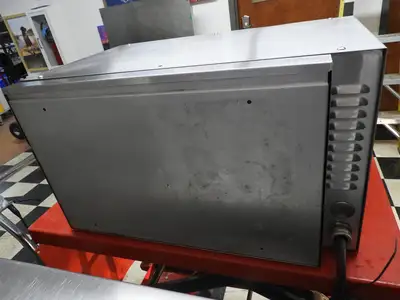 Used APW Wyott Used APW Wyott CMC-24 Countertop Electric Cheese Melter Toaster 208V Salamanders & Cheese Melters Illinois US | Falcon Restaurant Supply #1376457