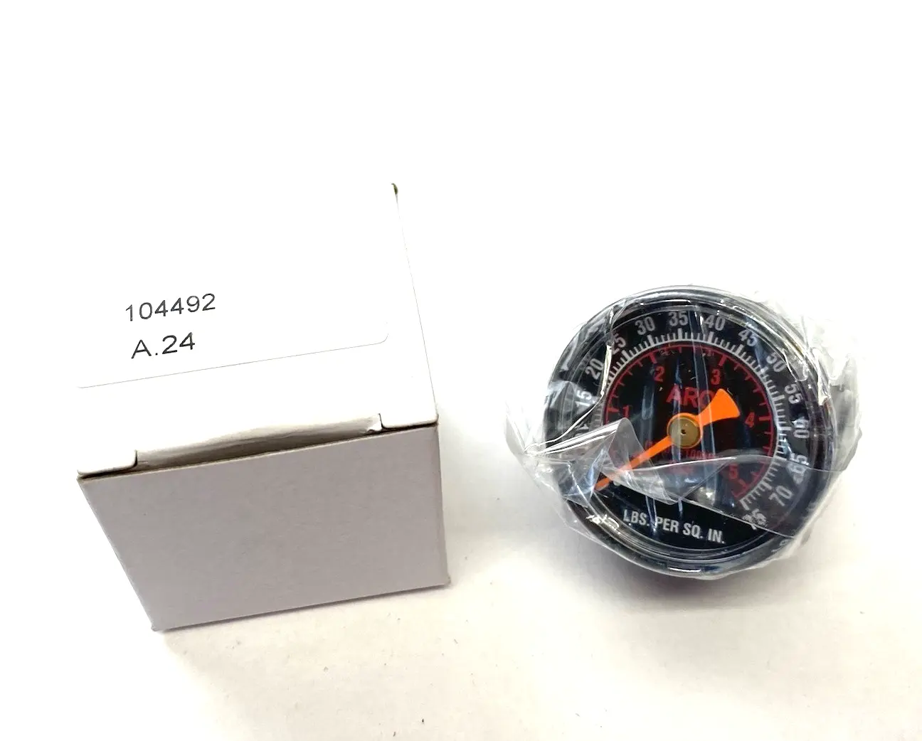 New | in-Stock ARO Ingersoll Rand External Mount Pressure Gauge 1/8" NPT Port, 1.5" Face Air Pressure Regulators Michigan US | Maverick Industrial Sales #1398224