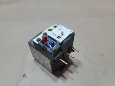 Used SCHNEIDER ELECTRIC LRD14 Relays & Switches British Columbia CA | Lenmark #1489035