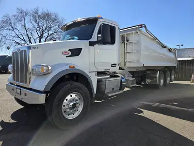 USED 2023 PETERBILT 567