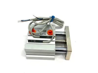 USED SMC GUIDED PNEUMATIC CYLINDER SLIDE BEARING 20MM STROKE