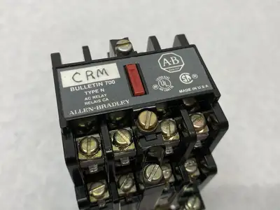 USED ALLEN-BRADLEY SER. C CONTROL RELAY W/ 700-NA40 SER. B RELAY