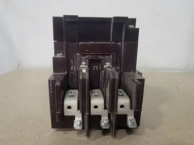 Used CUTLER-HAMMER A10EN0 Switchgears British Columbia CA | Lenmark #409293