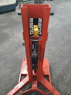 Used WESCO DM-1100 Drum Lifters Pennsylvania US | Hildebrand Machinery Co. #1481791