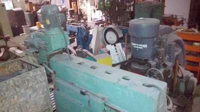 Used 1985 INDUMA TM8 Vertical Mills Pennsylvania US | Hadanich Machine #1443533