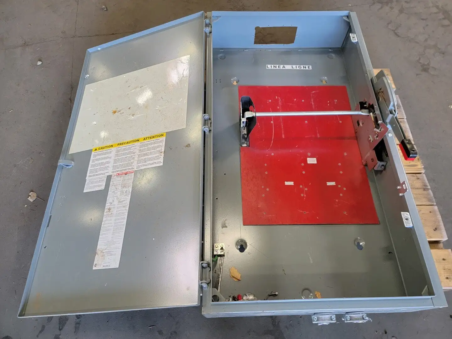 USED SQUARE D CH365
