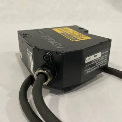 USED KEYENCE LASER DISPLACEMENT SENSOR HEAD WIDE TYPE