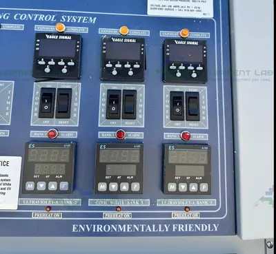 Used ENVIRONMENTAL SPECIALTIES ES2000 CDML PHOTOSTABILITY CHAMBER/UV 4-40C Stability Chambers California US | Equipment Lab #1329848