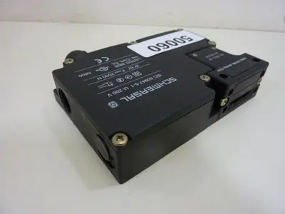 USED SCHMERSAL AZM161SK-24RKA-024