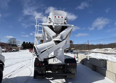 2005 STERLING Concrete Mixer Concrete Mixer Truck | Iron Listing (4)