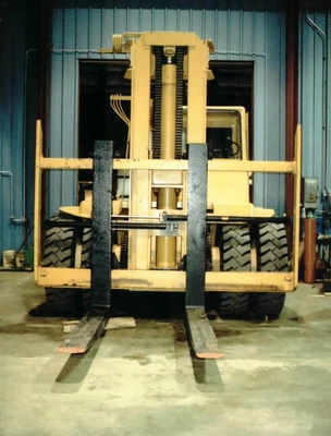 Used CATERPILLAR AH60 Internal Combustion Forklifts: Pneumatic Tire Pennsylvania US | Hadanich Machine #1443616