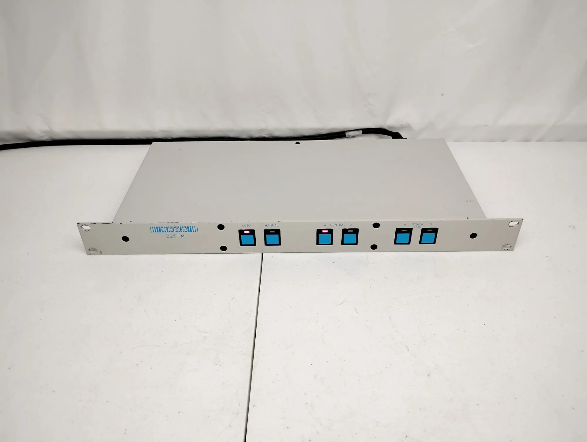 USED VEGA 225-M